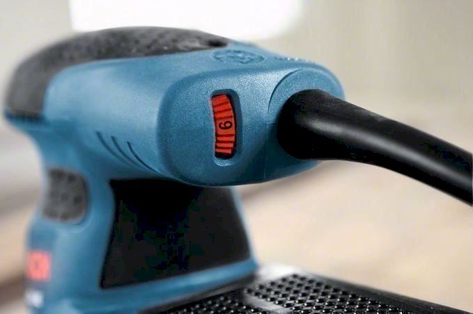 Bosch Smerigliatrici & Lucidatrici: BOSCH GEX 125-1 AE Exzenterschleifer – Nuovo e nell'imballaggio originale da Bottighofen venduto da zaap 3