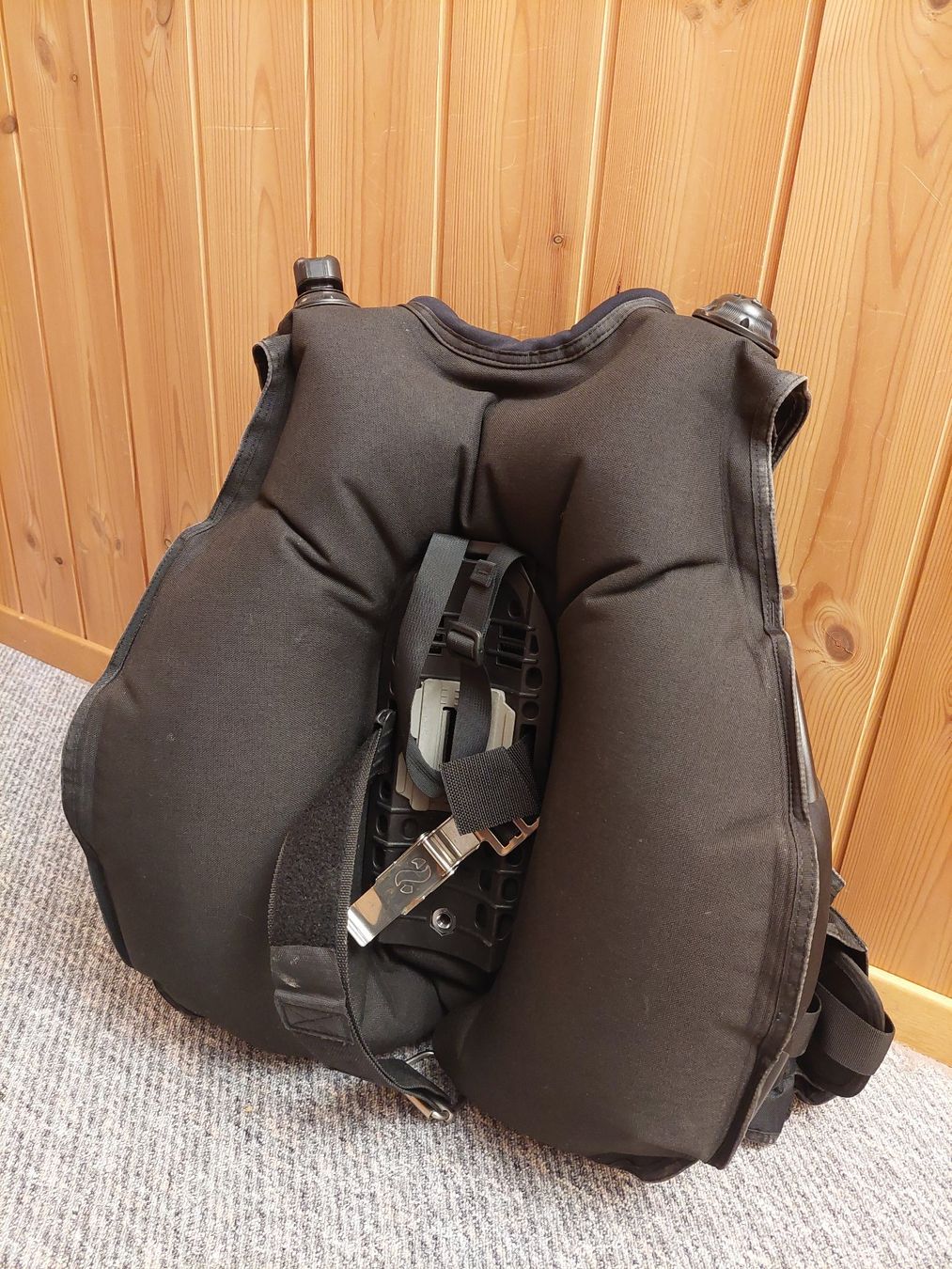 Scubapro Atemregler & Jackets: Tarierjacket Scubapro Knighthawk – Gebraucht aus S-chanf von diascha 1