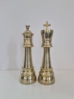 Dekorative Schachfiguren König und Dame, Messing, geldfarben