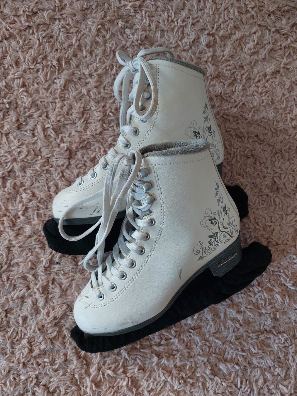 Pattini da ghiaccio: Schlittschuhe Marke Rollerblade Gr. 36.5 – Usato da Oberlunkhofen venduto da Wuschel_26