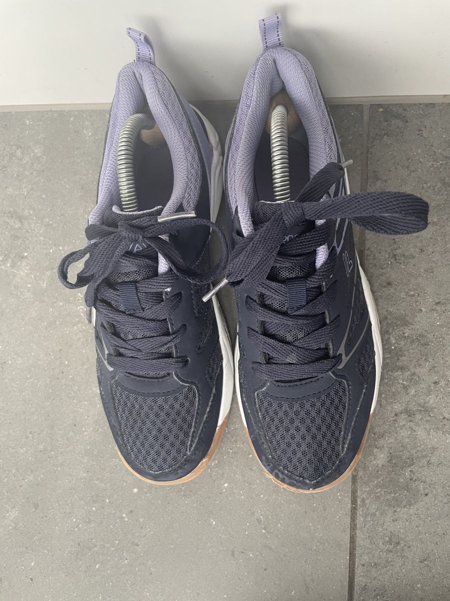 Fila Scarpe da uomo: Fila Hallenschuhe Grösse 36 – Usato da Dübendorf venduto da Blume1235 1