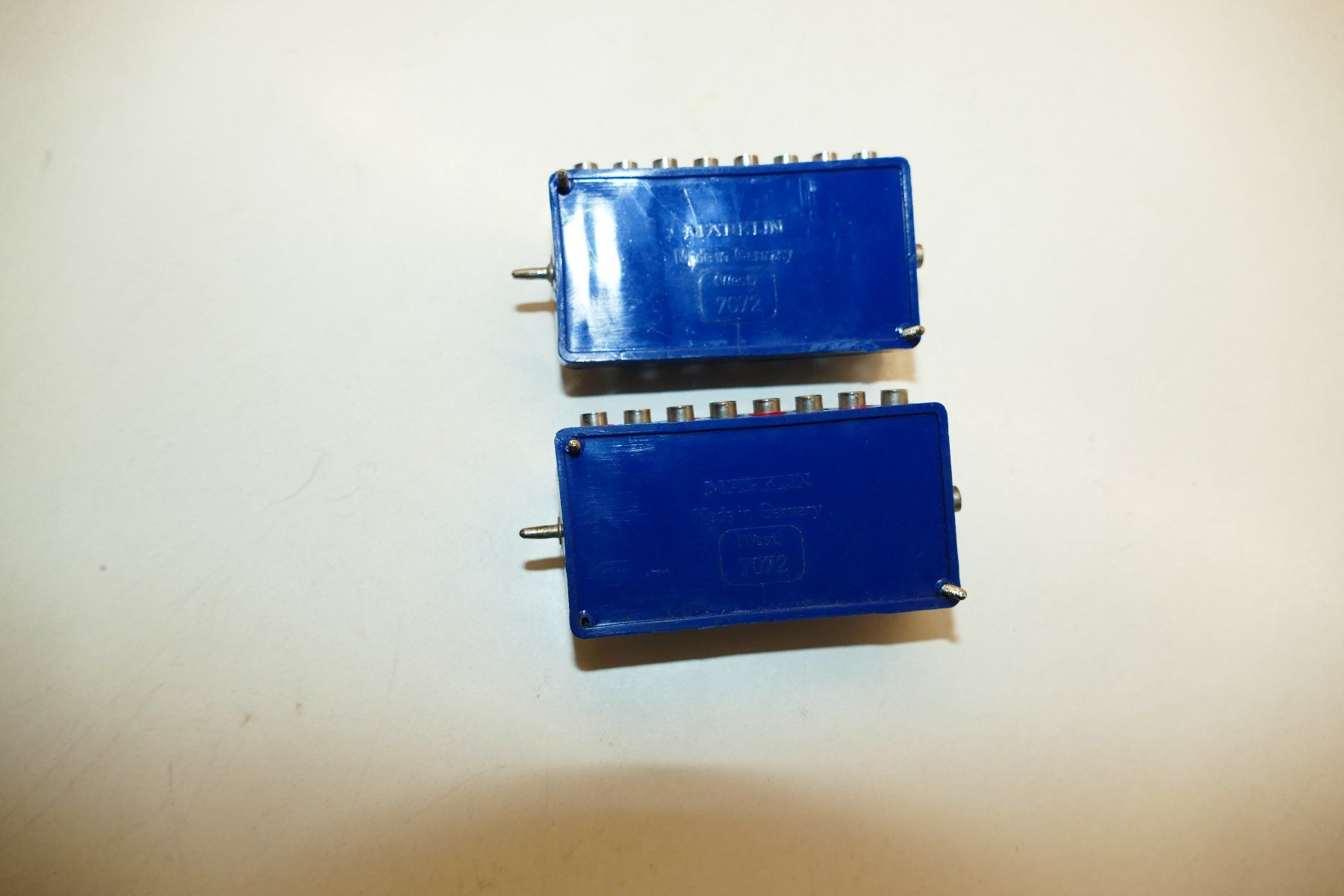 Märklin Modellini di ferrovie: Märklin H0: 2xStellpult Einheit 1 – Usato da Niederhasli venduto da rail-duerst 1