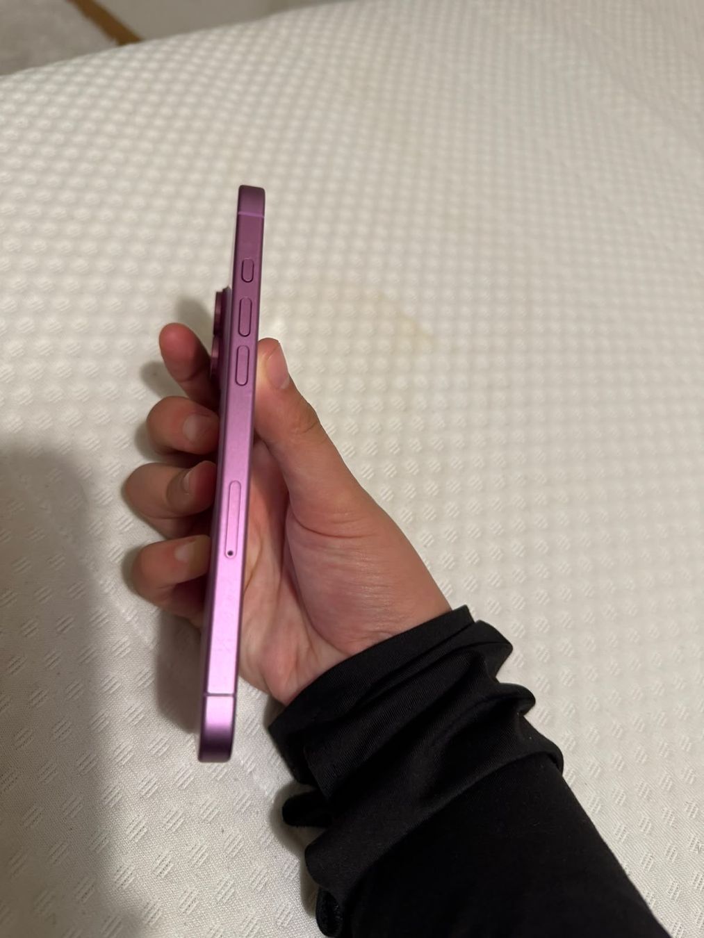 Apple Portables: iPhone 16 plus rose 128GB – D'occasion à Morges par Minaa_7 2