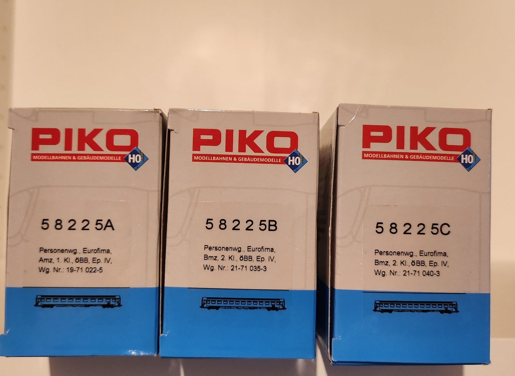 Piko Modelleisenbahnen: Piko 3er Set ÖBB Eurofirma DC – Neu (gemäss Beschreibung) aus Wittenwil von ced_q8j7 9