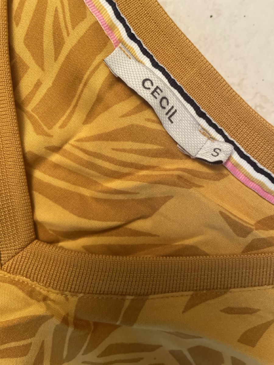 Cecil Maglioni & Felpe: Cecil Damen Sommer Pullover gelb Gr. S mit Blattmuster Neu – Nuovo (secondo la descrizione) da Obergerlafingen venduto da cabo4 3
