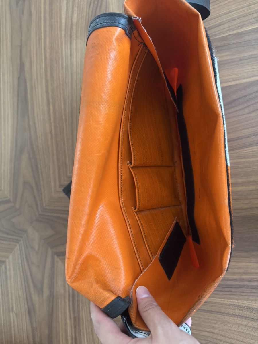 Freitag Sacs: Freitag Tasche orange guter Zustand – D'occasion à Winterthur par Ausverkauf2.0 2