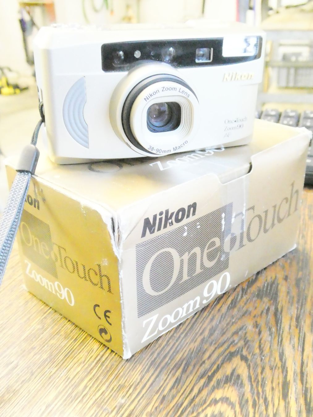 Nikon Fotocamera: Nikon One-Touch Zoom 90 Argentique – Usato da Etagnières venduto da emmaus.electro 3