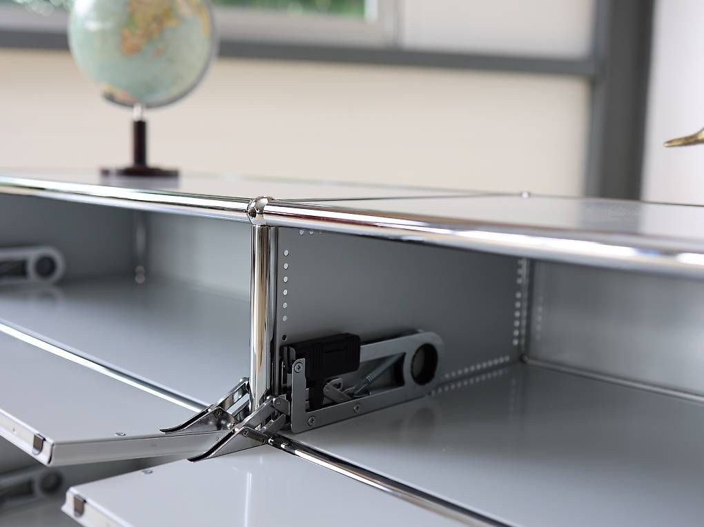 USM Cassettiere: USM Sideboard Lichtgrau, 2x2 – Usato da Meinisberg venduto da atelier_TILIJA 5