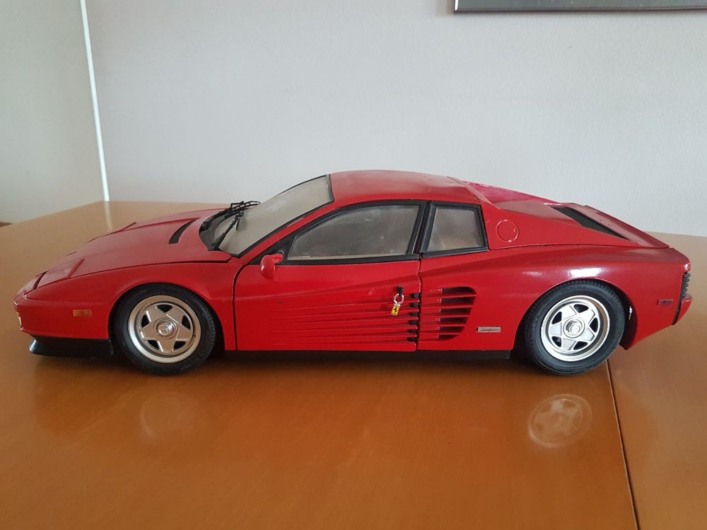 Ferrari F40 Testarossa 1 /8 Pocher CHROME DODGE CHARGER R/T 1/8