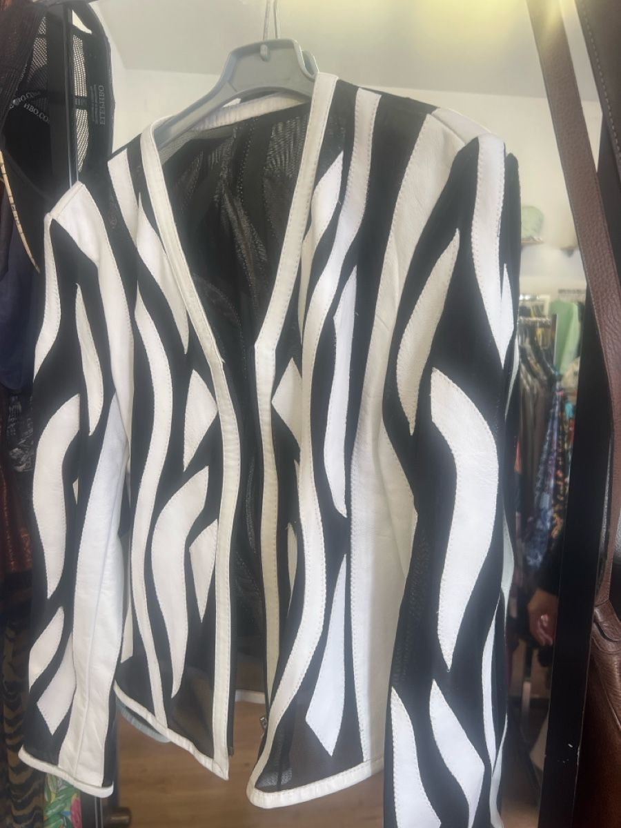 Giacche: Lederjacke Damen Gr. S Weiss/Schwarz auffällig 38 – Usato da Olten venduto da AtelierSecondhand23 1