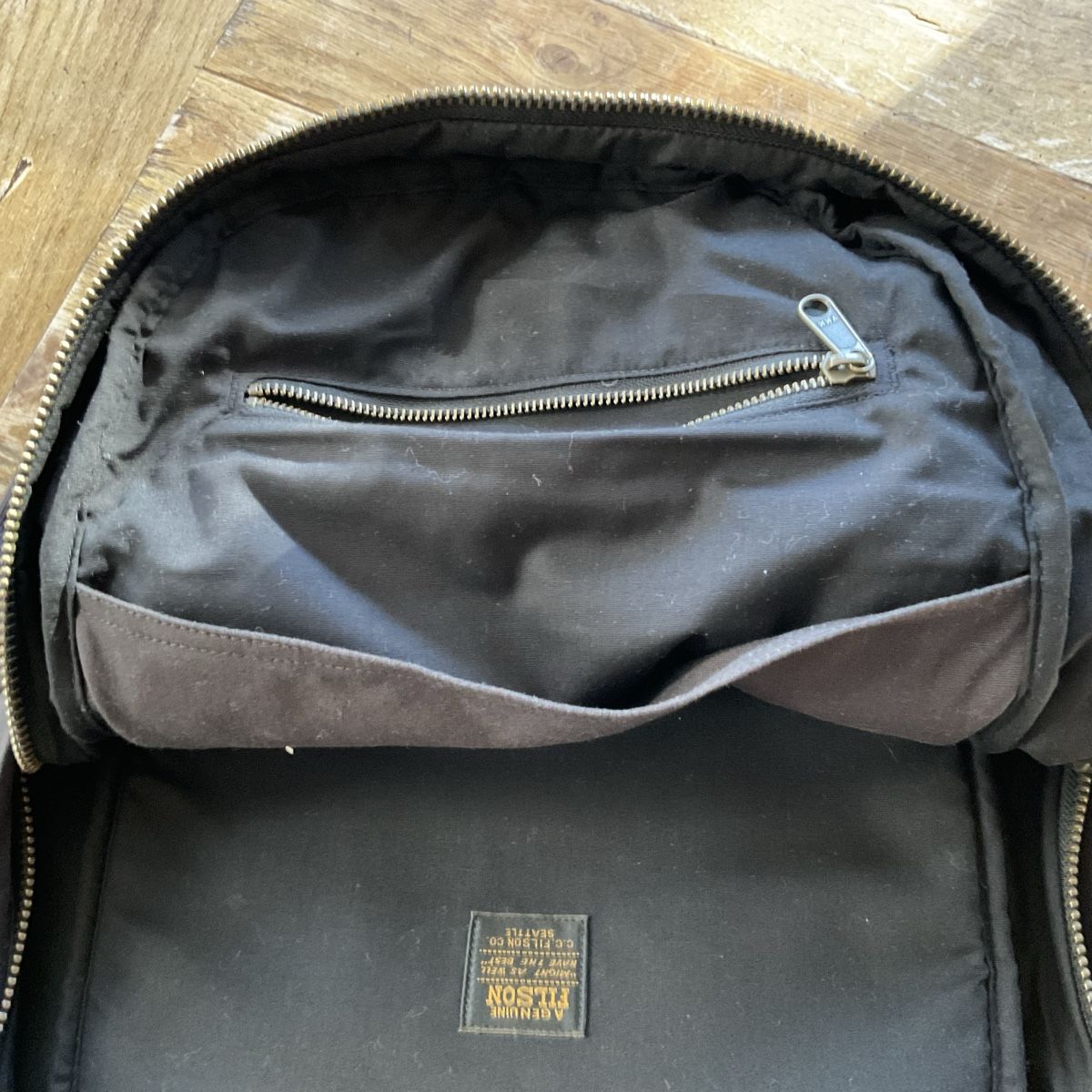 Zaini: Filson Journeyman Tin Cloth Backpack  – Usato da Maur venduto da EvoPit 6