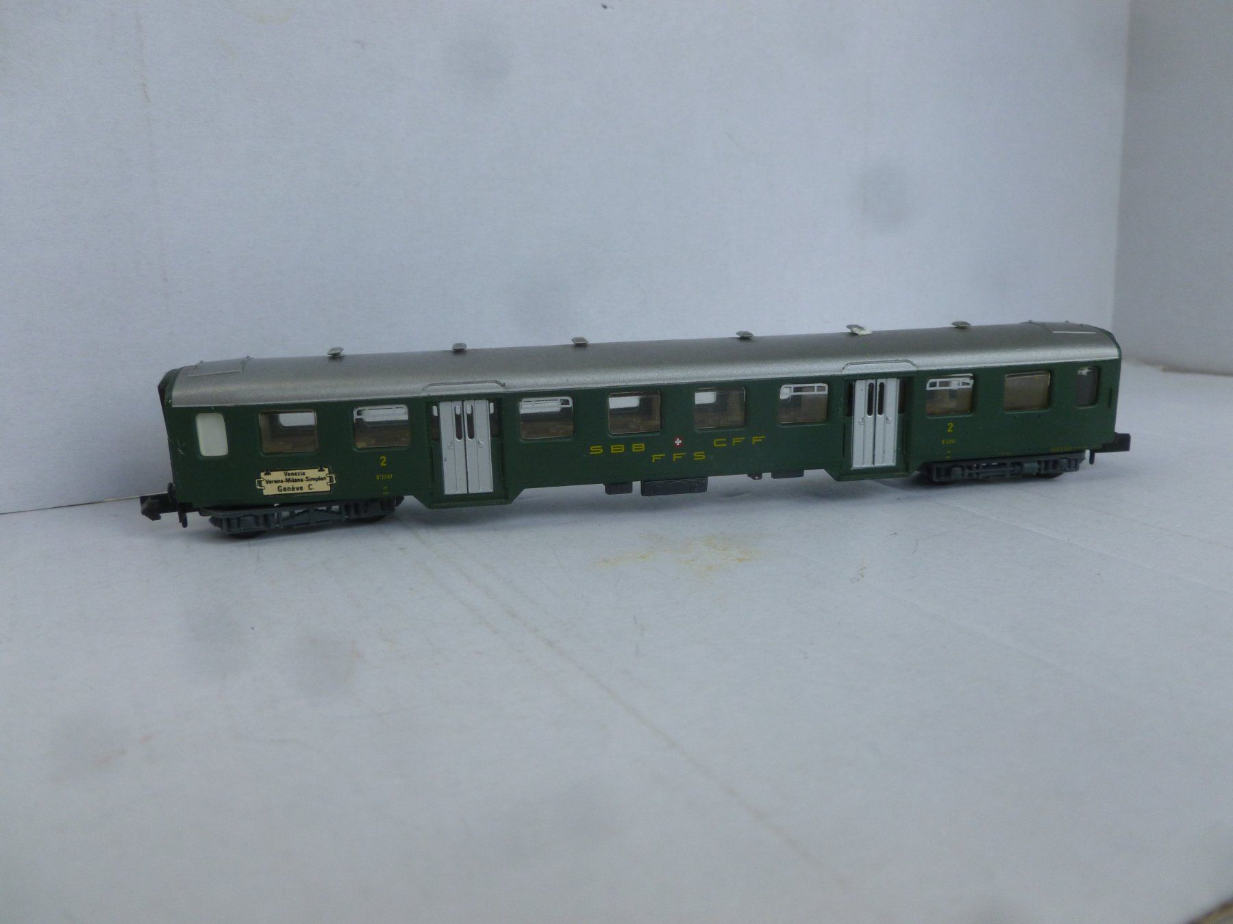 Arnold Modellini di ferrovie: Arnold 3 SBB Personenwagen EWI – Usato da Bubikon venduto da Br103er 3