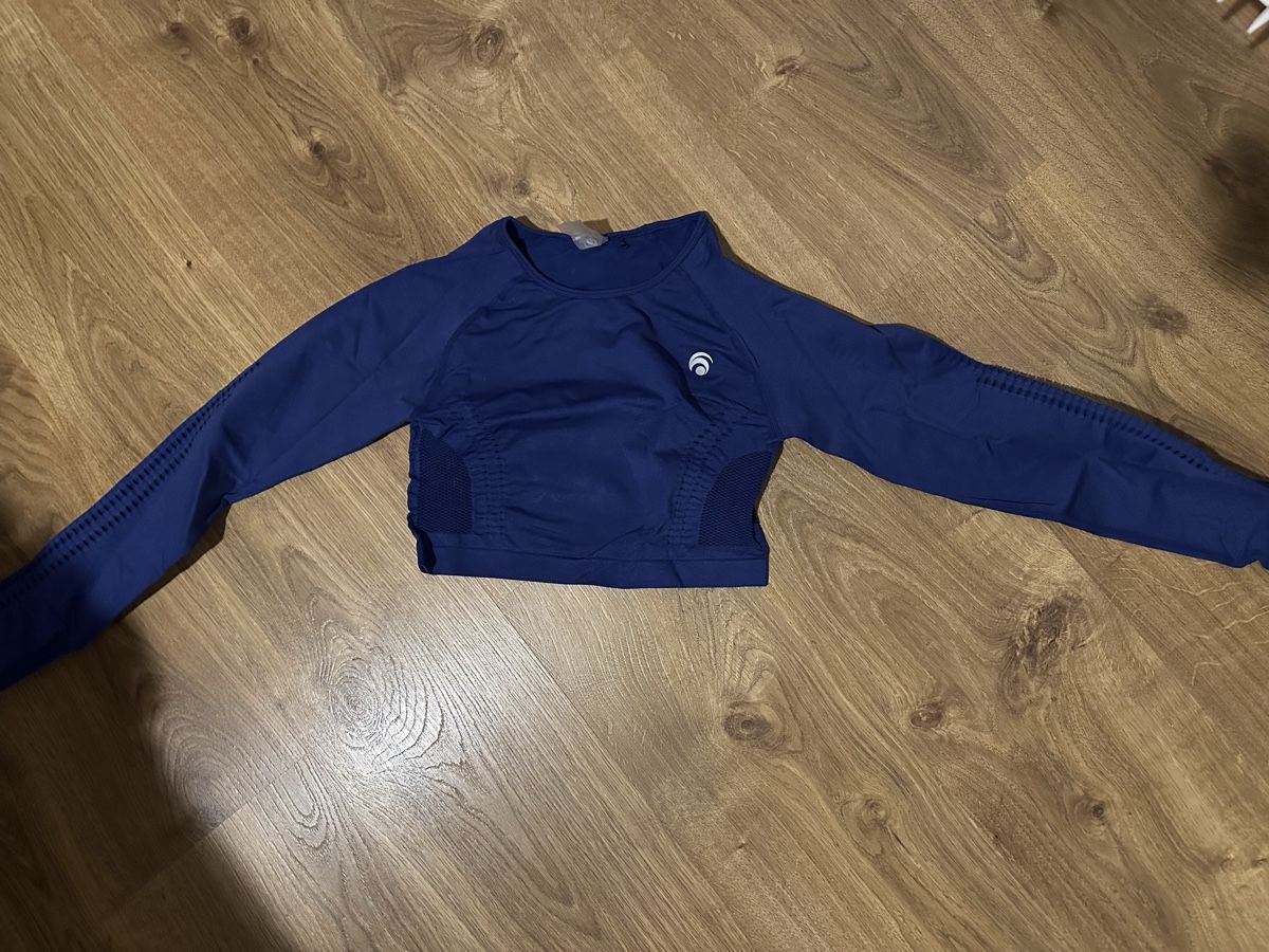 Top: Oceansapart – Nuovo (secondo la descrizione) da Trun venduto da Truffel0101