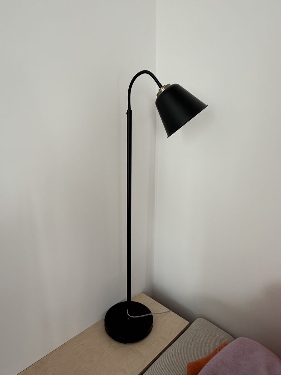 Lampes: Schwarze Stehlampe – D'occasion à Bern par zita.s