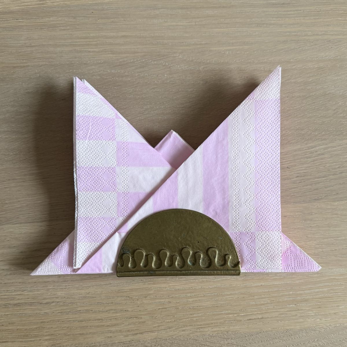 Supporti a parete: Postkartenhalter Messing•MCM Stationery•Office Supply – Usato da Winterthur venduto da gutDingmint 2