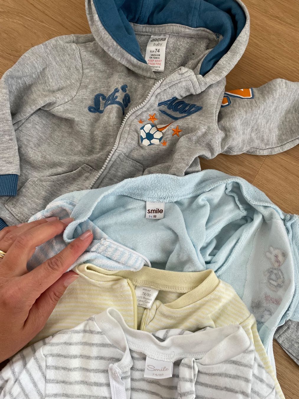 Lotti & Set di vestiti: Jungen Kleiderpaket Gr 74 – Usato da Ibach venduto da murmeli1899 1