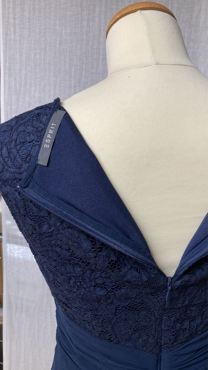 Vestiti: Kleid Esprit festlich – Nuovo (secondo la descrizione) da Läufelfingen venduto da petit-nicola 4