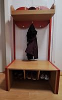 Kindergarderobe mit Schuh- und Hutablage