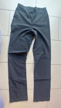 Schwarze Umstandshose Gr. 40