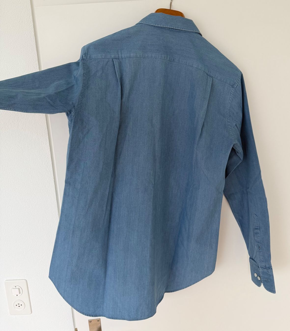 Loro Piana Hemden: Loro Piana Denim Hemd – Gebraucht aus Wallisellen von max.mil 5