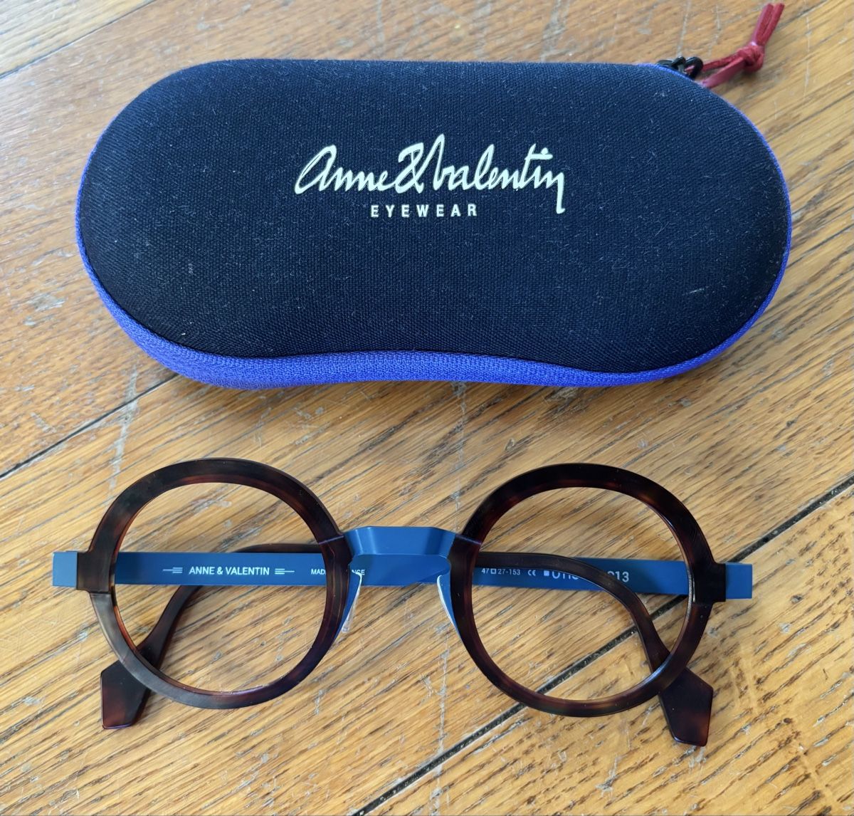 Occhiali & Lenti: Anne et Valentin Otis Perfect condition – Nuovo (secondo la descrizione) da Lausanne venduto da Mogcatknight