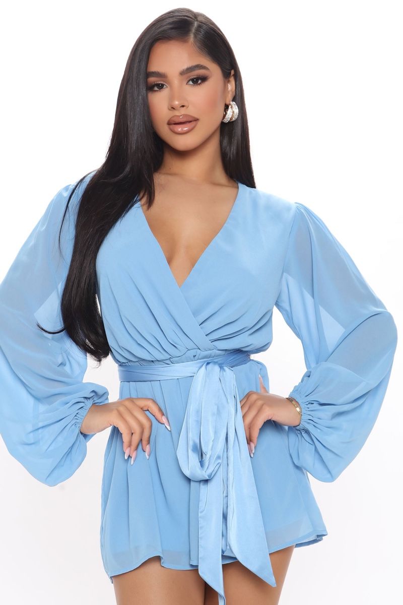 Jumpsuits: FASHIONNOVA ROMPER JUMPSUIT GRÖSSE M – Neu (gemäss Beschreibung) aus Rorschacherberg von drdupor 1