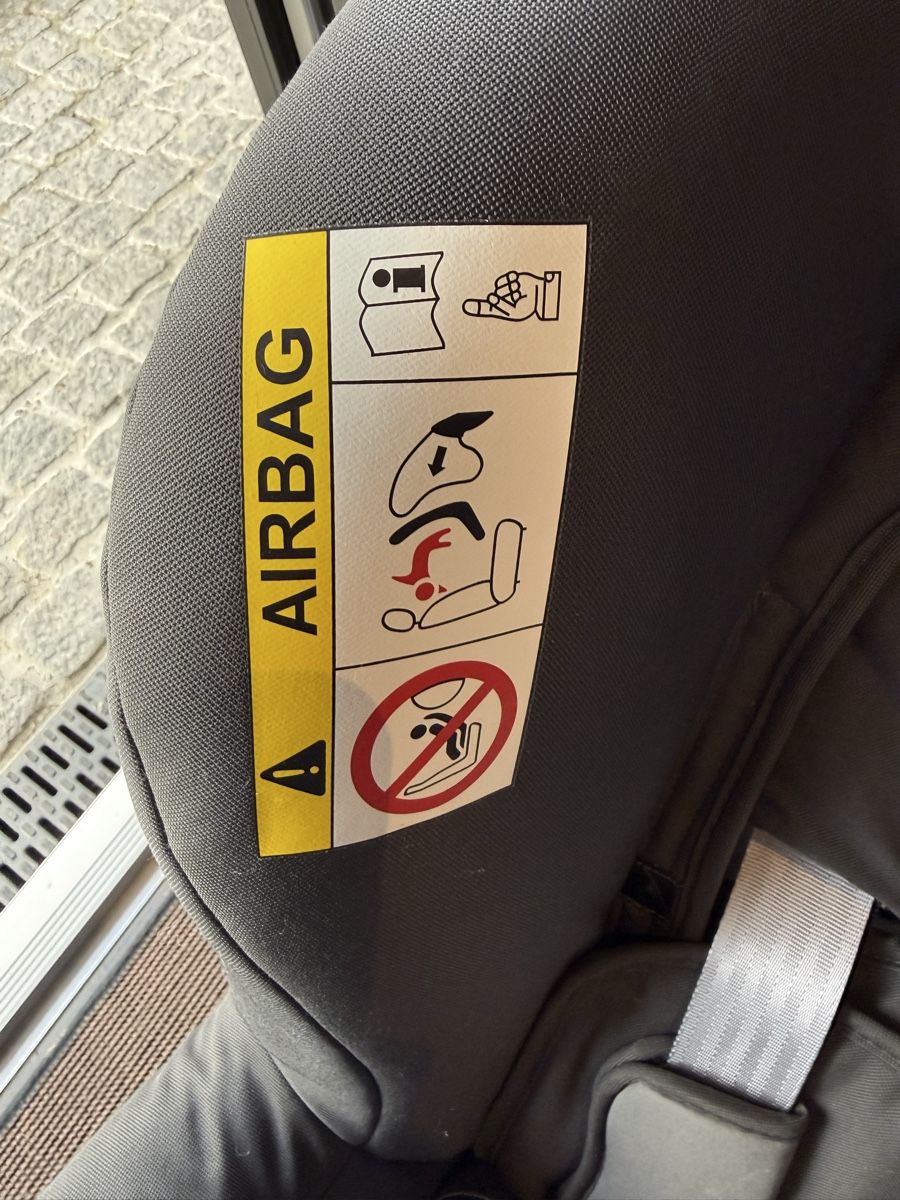 Britax Römer Seggiolini per auto: Britax Römer First Class Plus – mitwachsend, ohne ISOFIX – Usato da Lachen SZ venduto da nic_7flt 1