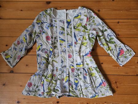 Sehr schönes Blüsli Mini Boden 9 jährig wie Frugi