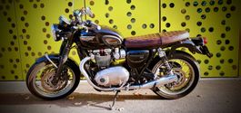 TRIUMPH Bonneville T120 ABS  mit vielen Extras