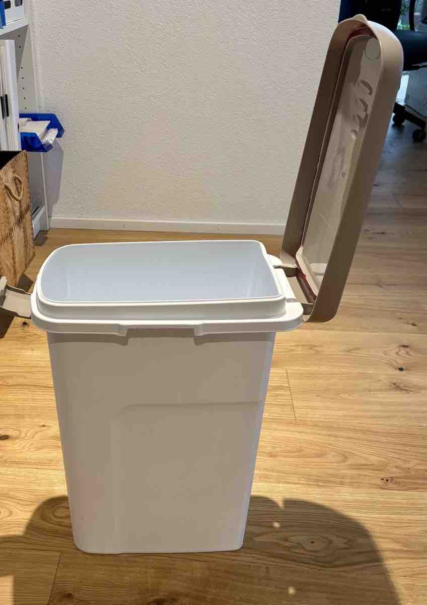 Behälter & Ähnliches: Futterbehälter 25 Liter – Gebraucht aus Auw von Megahit2008 1