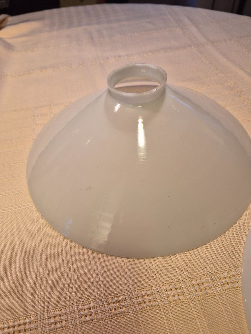 Lampade: 2 abat- jour anciens en opaline blanche – Usato da charmoille venduto da mir_my9f 2