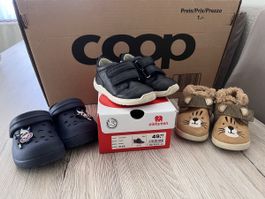 Jungenschuhpackung Größe 22