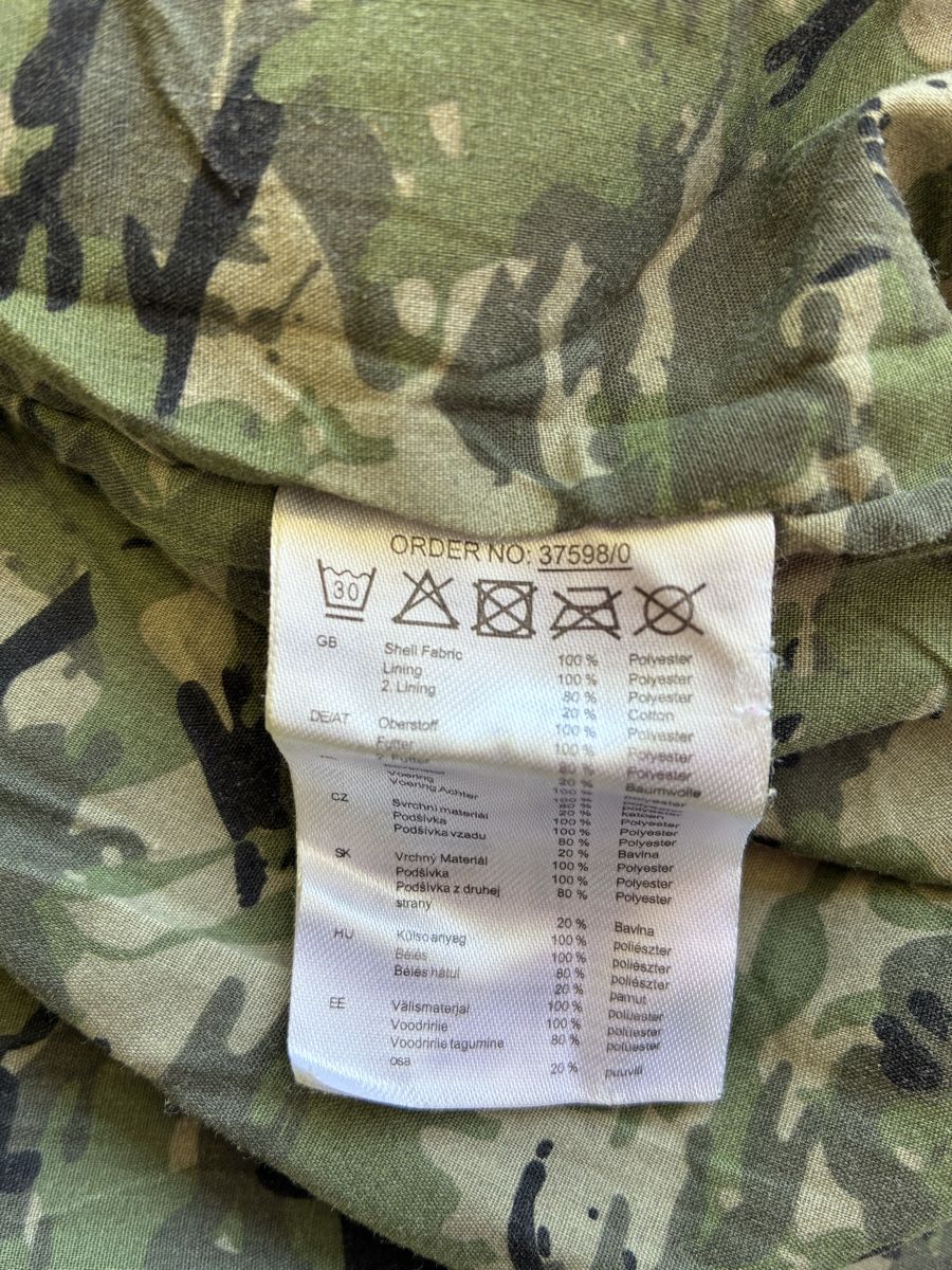 Giacche: Crazyworld Jacke, beige mit Camouflage, Gr. S – Usato da Uster venduto da sil_x2l8 5