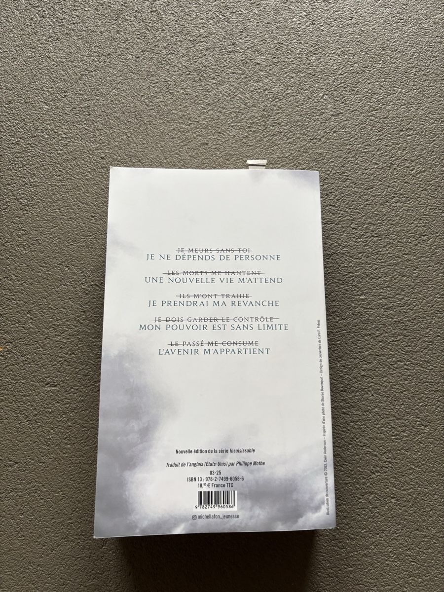 Bücher: Livre "Restore Me" de Tahereh Mafi - neuf – Neu (gemäss Beschreibung) aus Martigny von lovejess 1