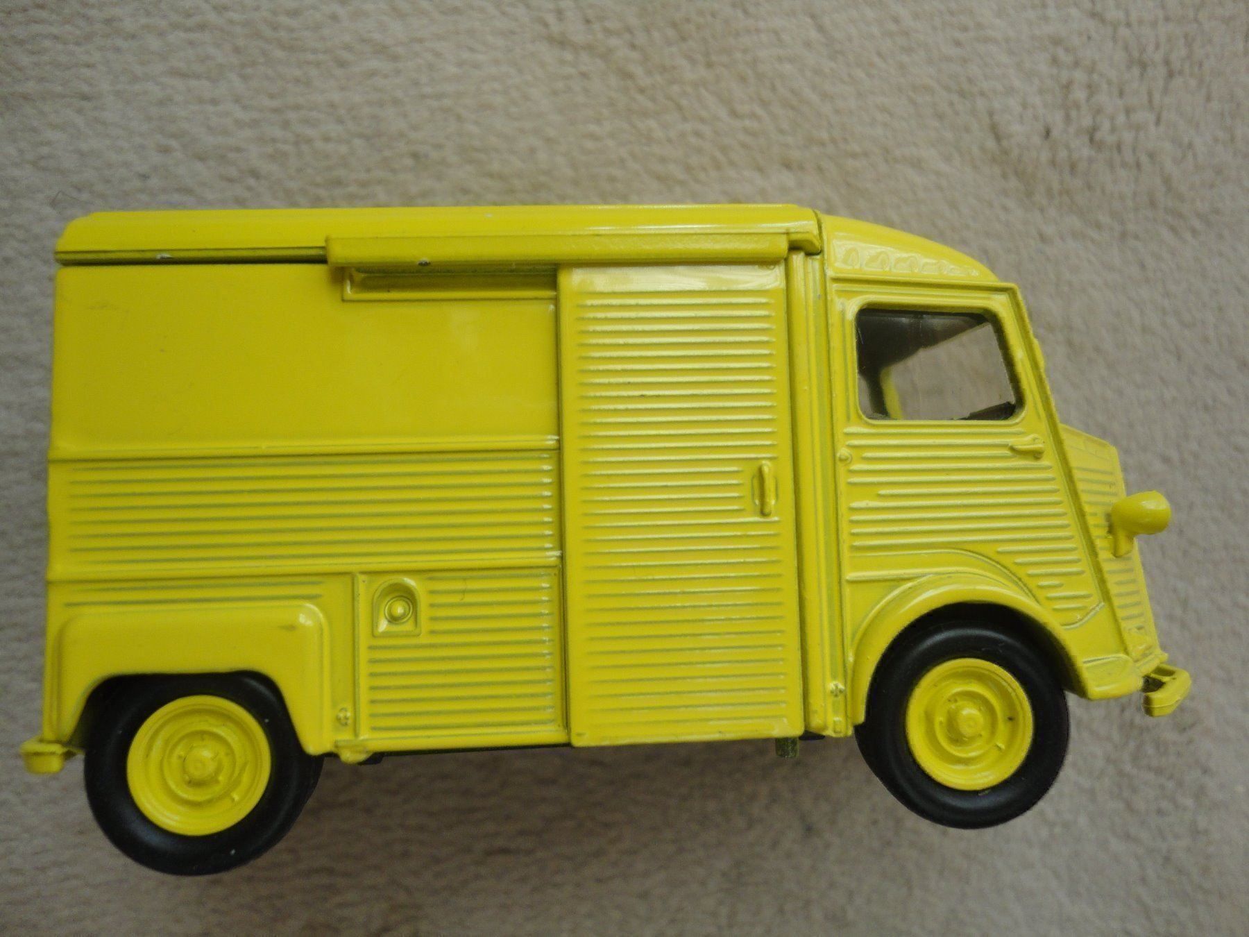 Citroën Modellini d'auto: CITROEN KASTENWAGEN MODELLAUTO – Usato da Moosseedorf venduto da haro01 1