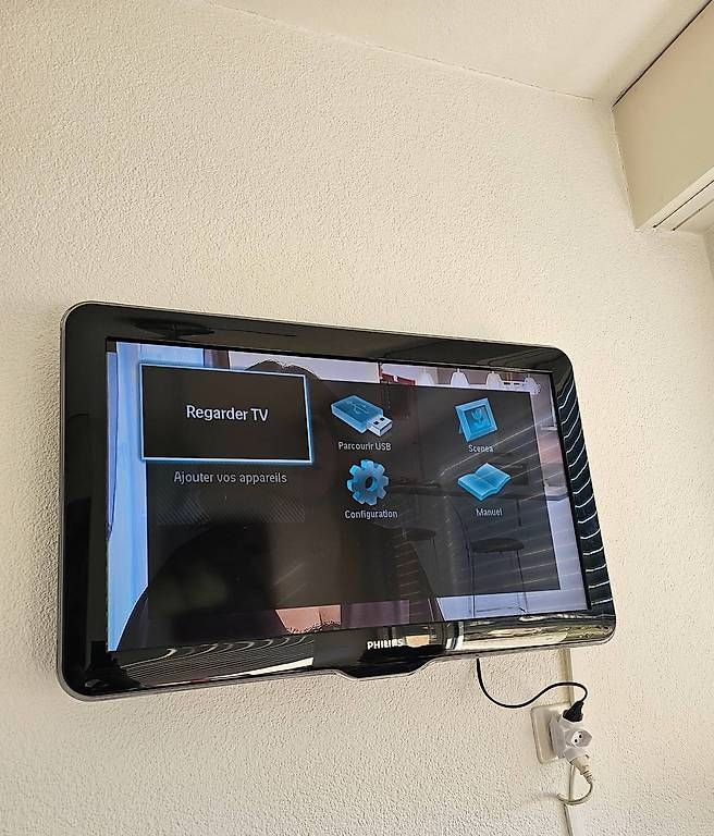 Philips Televisori: Télévision Philips lcd 32PFL5404H/12 – Usato da Sion venduto da ClintBoss1380