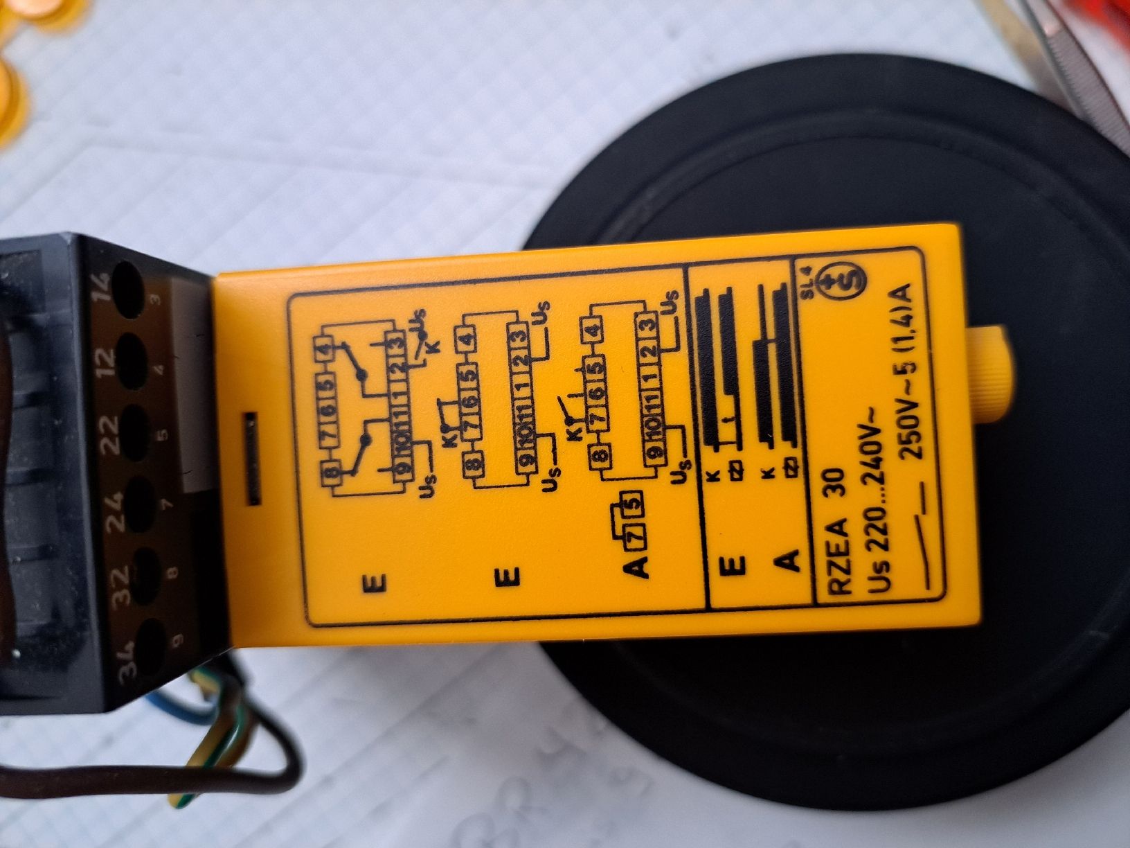 Interruttori: Elektro Relais Schalter Timer Selectron – Usato da Düdingen venduto da Ce68 1