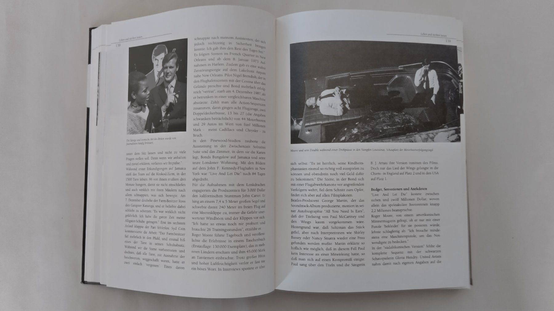 Libri: 007 - Das Grosse James Bond Buch 2002 mit 464 Seiten – Usato da Bellach venduto da JingleJerry 2