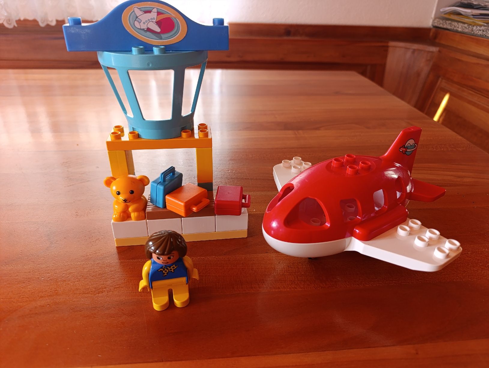 Lego Jouets: Lego Duplo Flughafen mit Flugzeug  – D'occasion à Oberarth par sil_9dfs 1