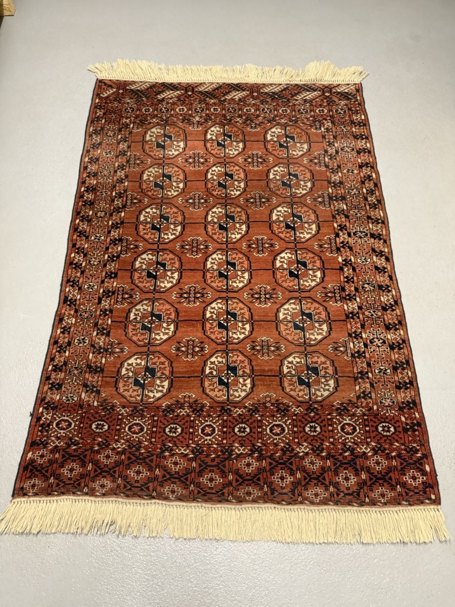 Teppiche: Echter Orientteppich,104x145 Handarbeit aus Buchara – Gebraucht aus Büron von Filadefia-888