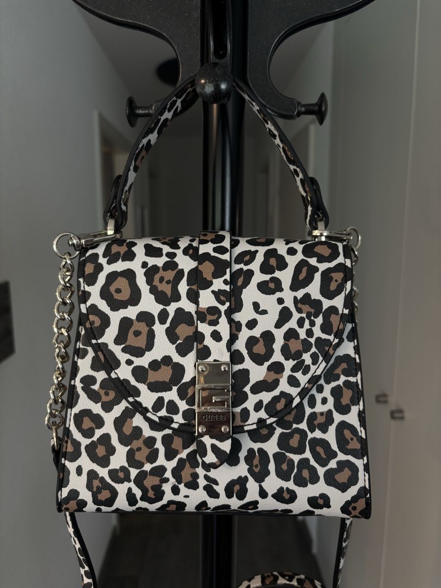 Guess Borse da donna: Sac Guess à motif léopard – Nuovo (secondo la descrizione) da Savièse venduto da aly_zc2h 1