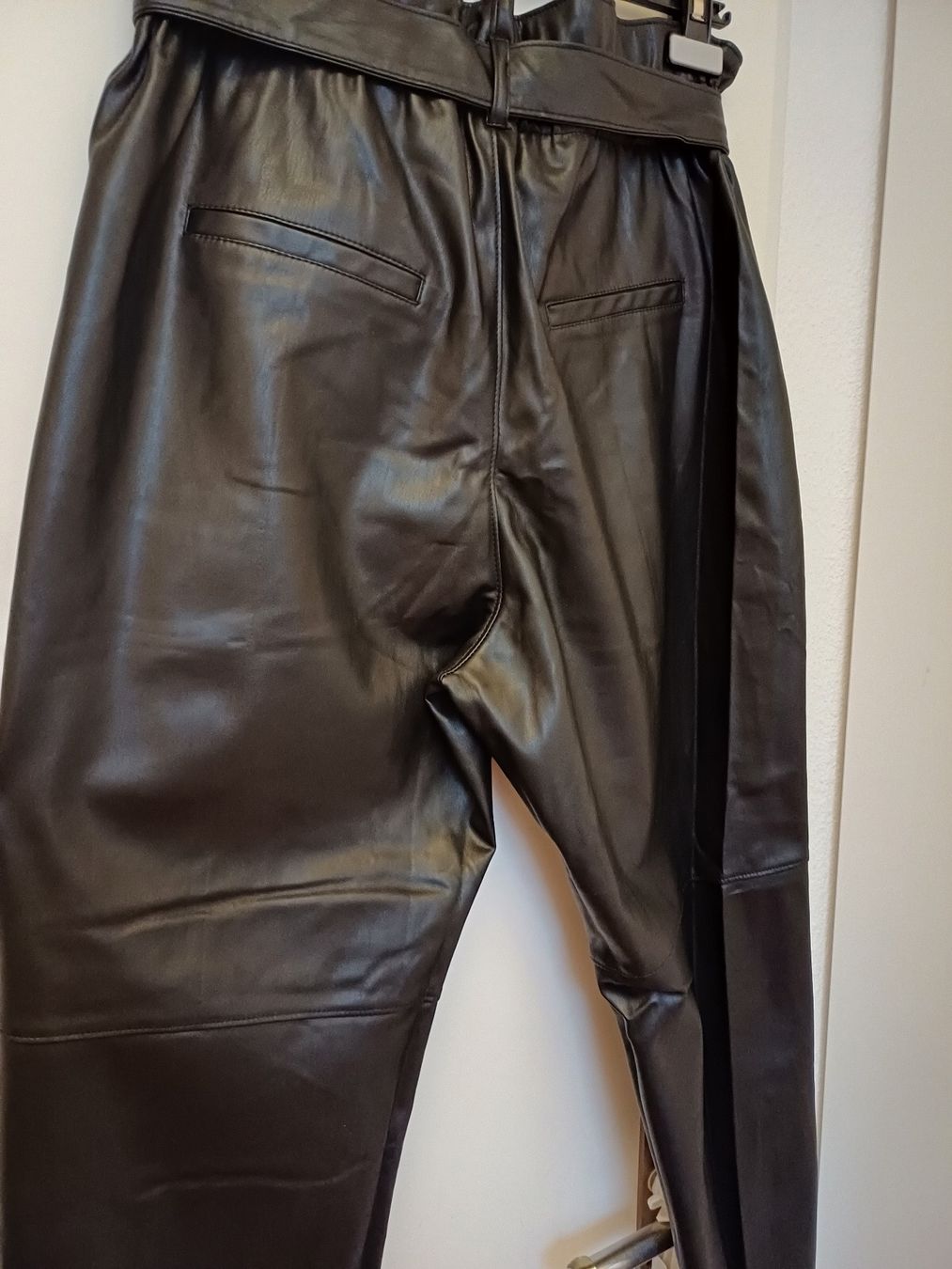 Mango Pantaloni: Hose - Marke: Mango - Grösse : L – Usato da Würenlos venduto da Abracadabra26 6