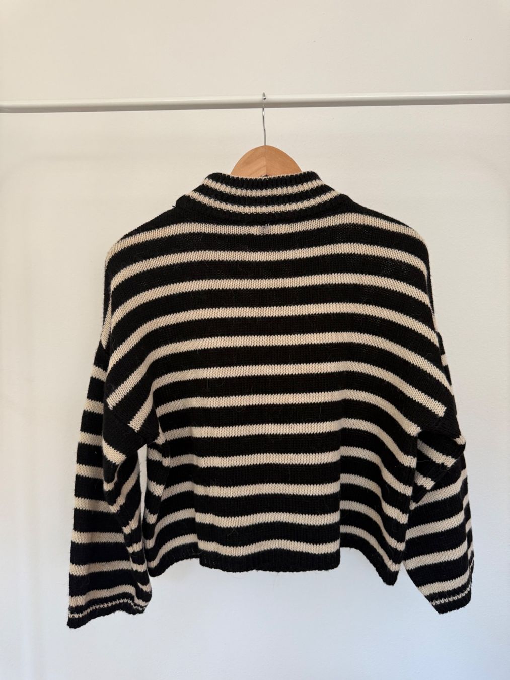 Maglioni & Felpe: Strickpullover mit Streifen, Grösse M – Usato da Kriens venduto da MeinKleiderschrank 5