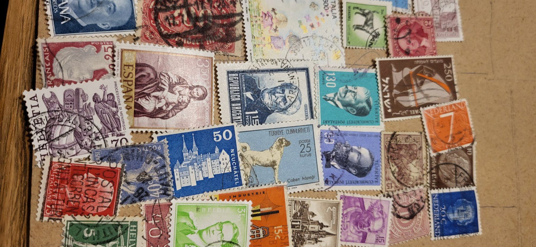 Alle Briefmarken: 50 verschiedene briefmarken ganze welt – Gebraucht aus St Gallen von Stampsalshobby 2