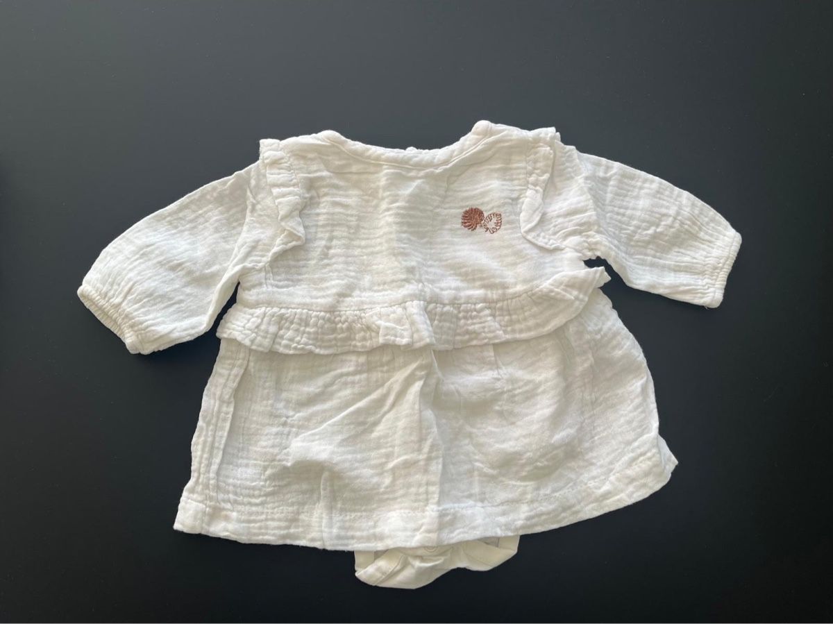 Petit Bateau Lotti & Set di vestiti: Baby clothes bundle 1 month 5 items – Usato da Wilen b. Wollerau venduto da seb_s6jm 1