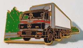 AA827 - Pin Mercedes LKW Lastwagen Zugmaschine