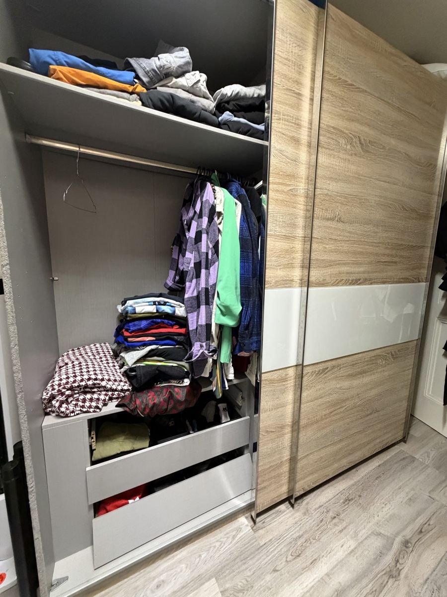 Schränke: Schwebetürenschrank  – Gebraucht aus Zürich von def_n87y 2