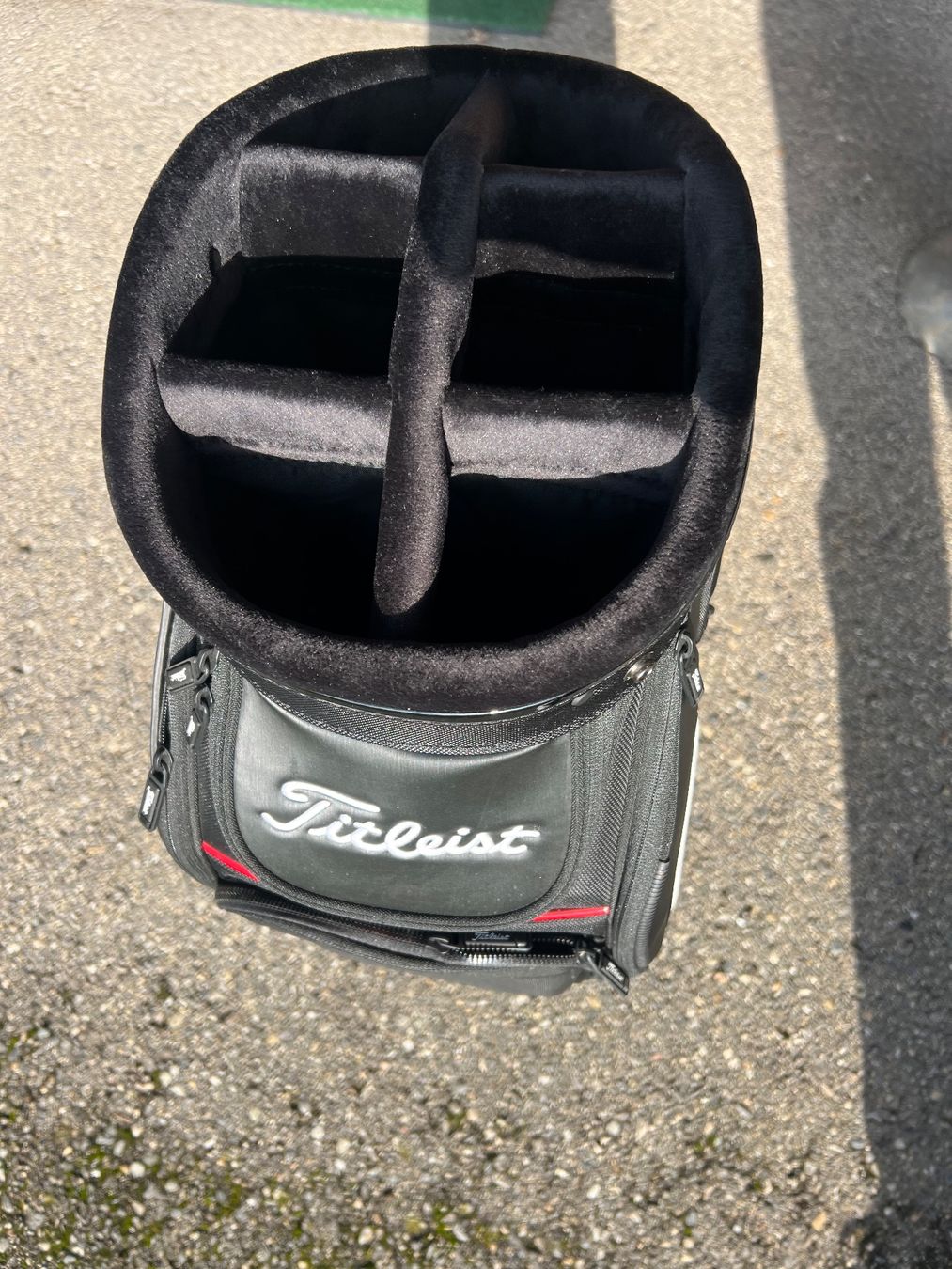 Titleist Borse: Neu, Titleist Cart Bag Mid-size 2017 – Nuovo (secondo la descrizione) da Zollikofen venduto da ale_k9gv 2