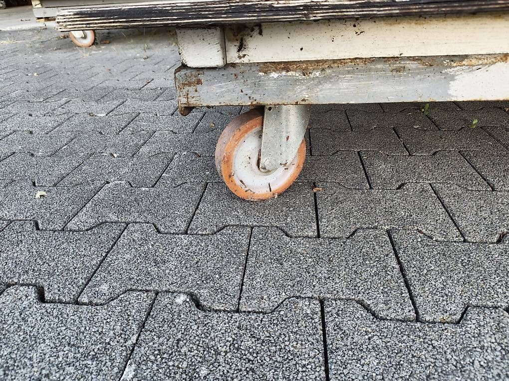 Carrelli di trasporto: Transportwagen – Usato da Staffelbach venduto da DH3402 2