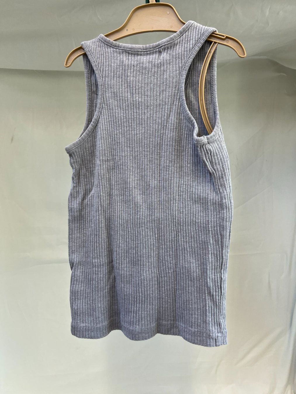 Blouses, T-shirts & Tops: Sommerliche Tops Gr.110/116. – D'occasion à Zürich par Drahtzug 1